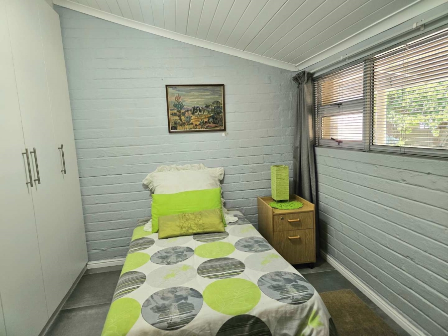 4 Bedroom Property for Sale in Pearly Beach Western Cape